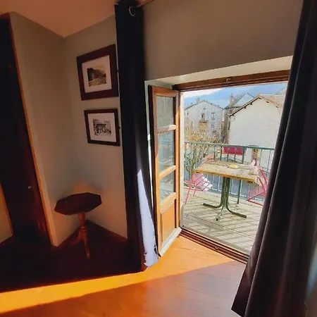 Des Voyageurs Ferrieres-Saint-Mary