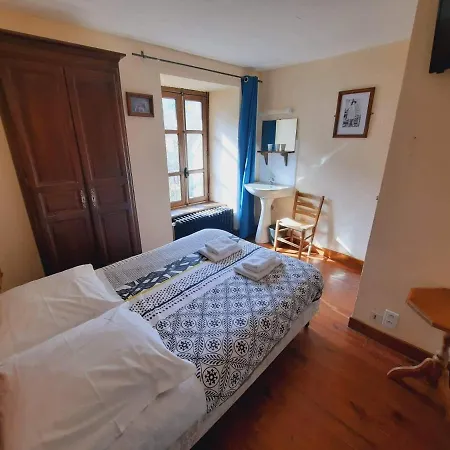 Hotel Des Voyageurs Ferrieres-Saint-Mary