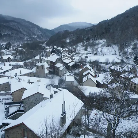 Des Voyageurs Ferrières-Saint-Mary